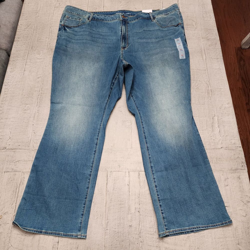 NWT Old Navy Womens Plus Size 30‎ Mid-Rise Kicker Bootcut Denim Blue Jeans